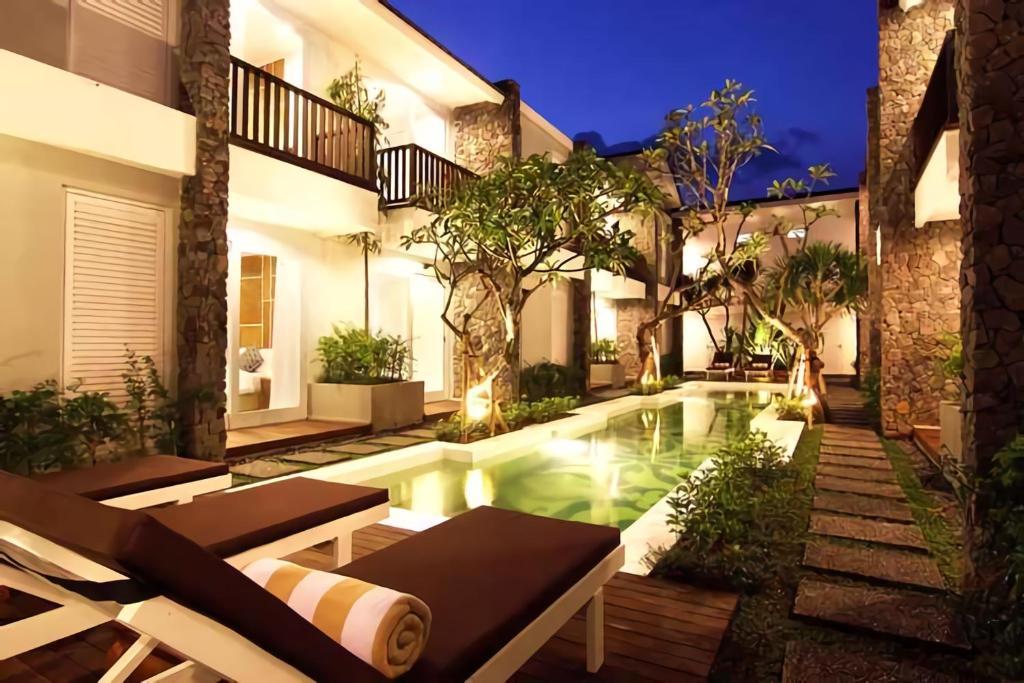 Collection O 20 Astana Kunti Seminyak Hotel ภายนอก รูปภาพ