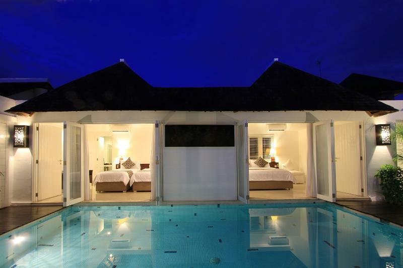 Collection O 20 Astana Kunti Seminyak Hotel ภายนอก รูปภาพ